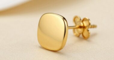 14k gold flat back stud