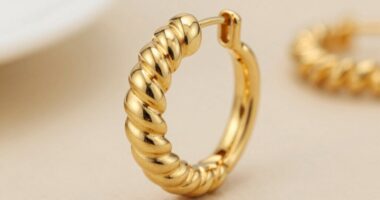 top 18k gold helix hoop