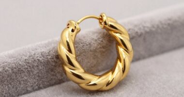 top 18k gold helix hoop