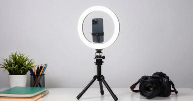 assessing ring light value