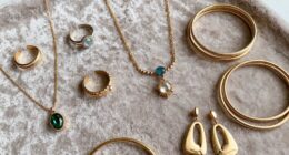 create versatile jewelry wardrobe