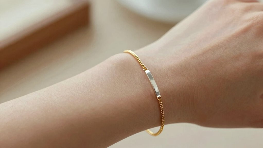 minimalist elegant jewelry