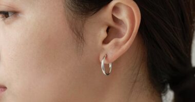 start with minimal accessories