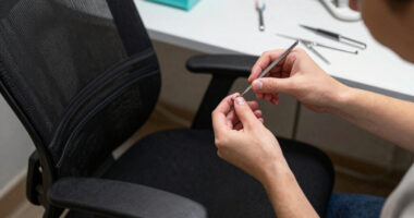 9 Best Artist Chairs for Long Piercing Sessions in 2026
